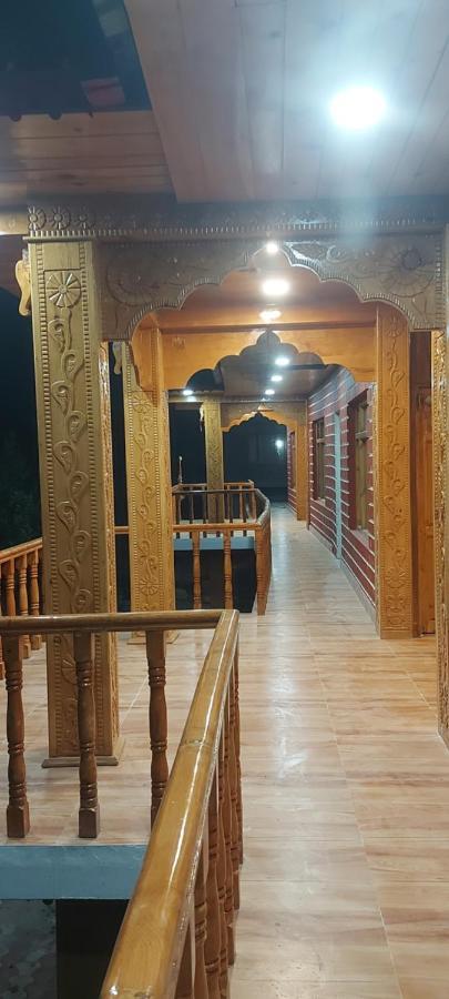 Hotel Royal Hillcrest Harsil Екстер'єр фото