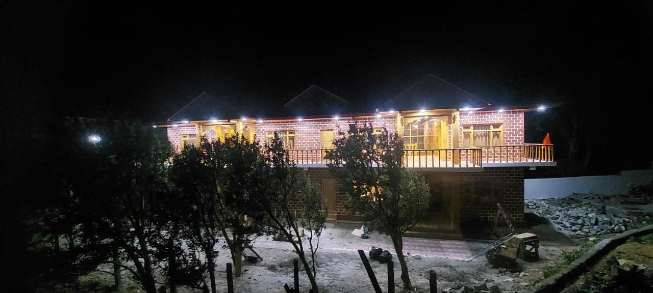 Hotel Royal Hillcrest Harsil Екстер'єр фото