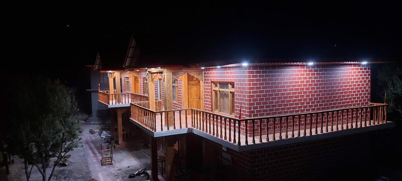 Hotel Royal Hillcrest Harsil Екстер'єр фото